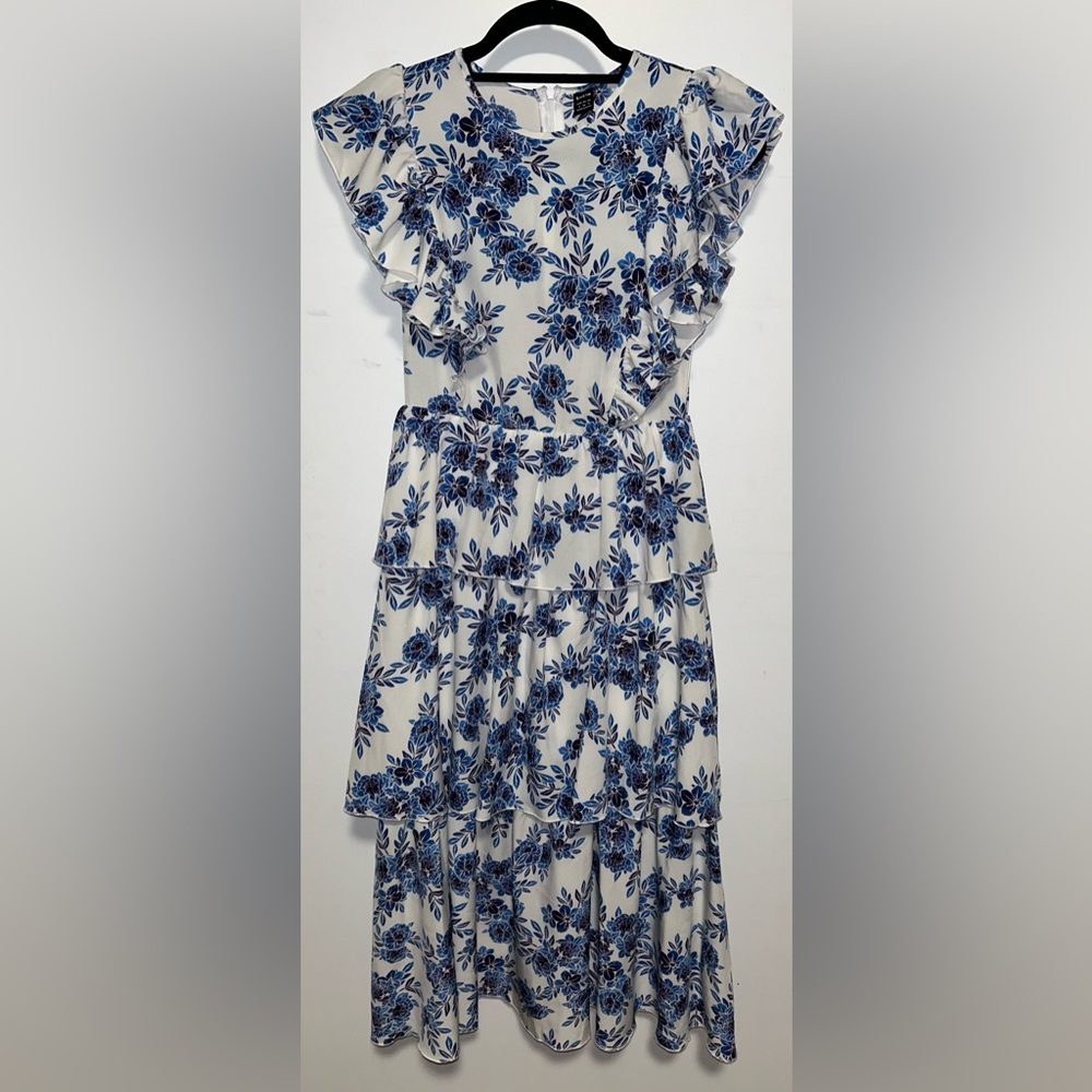 SHEIN FLORAL DRESS Blue/White SIZE SMALL